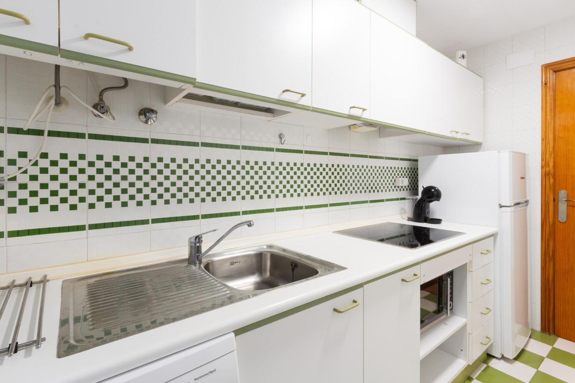 Menabrea Holiday House Near The Beach And Airport Санта Пола Экстерьер фото